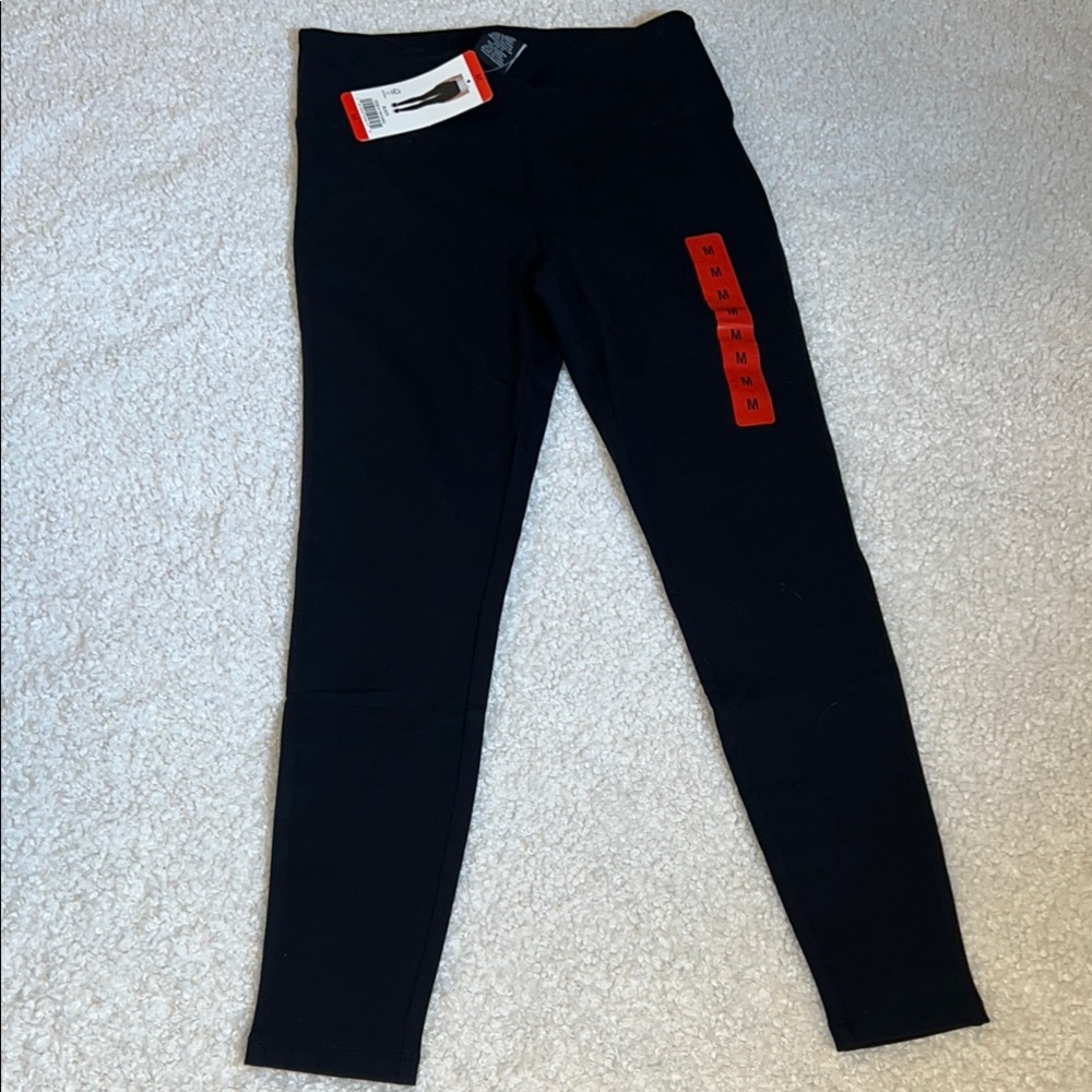 Max and Mia Women's Sleek Black Leggings SZ Medium - Picture 3 of 9
